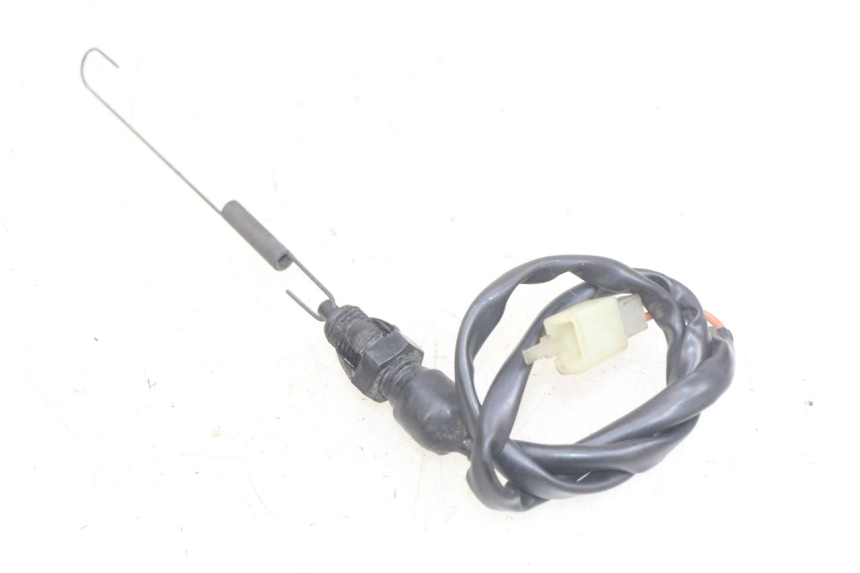 photo de INTERRUPTOR DE LUZ DE FREIO TRASEIRO SUZUKI SV N 650 (1999 - 2002) - Detalhe da peça