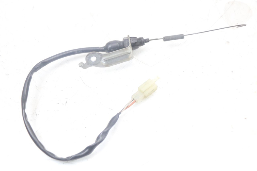 photo de INTERRUPTOR DE LUZ DE FREIO TRASEIRO SUZUKI SV N 650 (1999 - 2002) - Outro ângulo de visão
