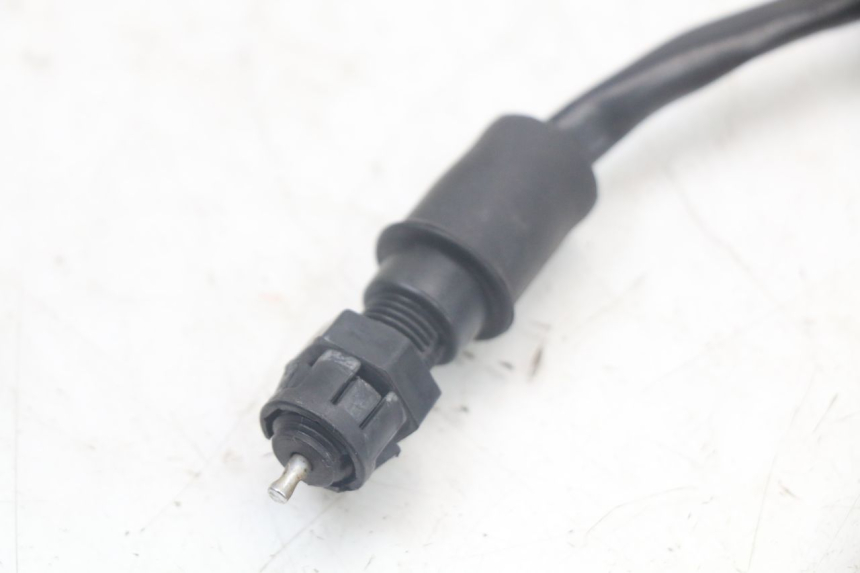 photo de INTERRUPTOR DE LUZ DE FREIO TRASEIRO KAWASAKI VERSYS ABS 650 (2015 - 2018) - Detalhe da peça