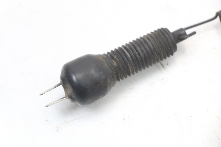 photo de INTERRUPTOR DE LUZ DE FREIO TRASEIRA SUZUKI VL INTRUDER 125 (2004 - 2007) - Detalhe da peça