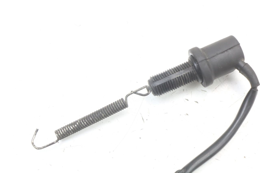 photo de INTERRUPTOR DE LUZ DE FREIO TRASEIRO YAMAHA XJS DIVERSION 600 (1997 - 1999) - Zoom do estado de desgaste