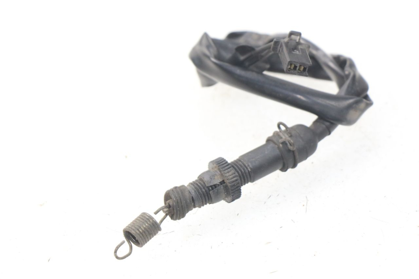 photo de INTERRUPTOR DE LUZ DE FREIO TRASEIRA HONDA XLV VARADERO 125 (2000 - 2006) - Zoom do estado de desgaste