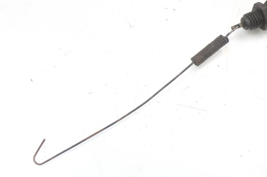 photo de INTERRUPTOR DE LUZ DE FREIO TRASEIRA SYM XS 125 (2007 - 2016) - Zoom do estado de desgaste