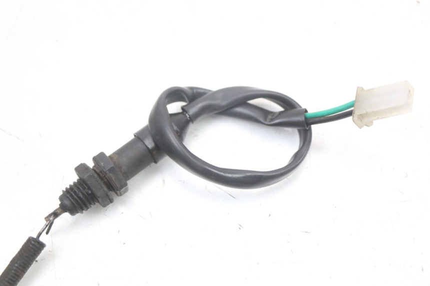 photo de INTERRUPTOR DE LUZ DE FREIO TRASEIRA SYM XS 125 (2007 - 2016) - Ampliação técnica