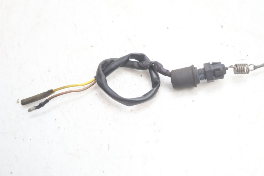 photo de INTERRUPTOR DE LUZ DE FREIO TRASEIRA YAMAHA XV VIRAGO 535 (1988 - 2004) - Pontos de fixação
