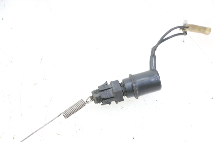 photo de INTERRUPTOR DE LUZ DE FREIO TRASEIRA YAMAHA SR 125 (1982 - 2003) - Detalhe da peça