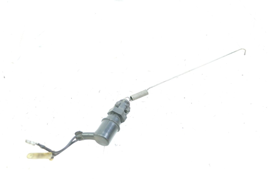 photo de INTERRUPTOR DE LUZ DE FREIO TRASEIRA YAMAHA SR 125 (1982 - 2003) - Zoom do estado de desgaste
