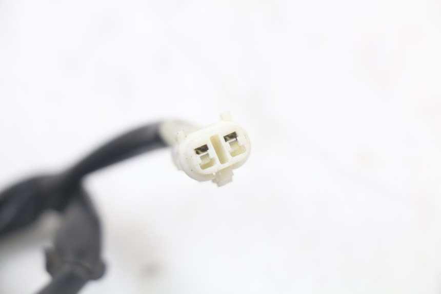 photo de INTERRUPTOR DA LUZ DE FREIO TRASEIRA YAMAHA XJ6 ABS 600 (2008 - 2016) - Outro ângulo de visão