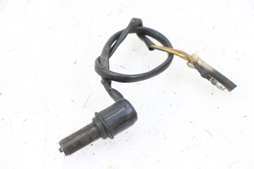 photo de INTERRUPTOR DE LUZ DE FREIO TRASEIRA YAMAHA XV VIRAGO 535 (1988 - 2004) - Vista principal