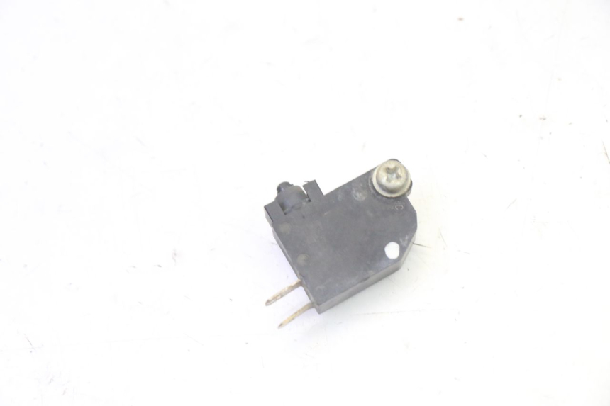 photo de INTERRUPTOR DE LUZ DE FREIO TRASEIRO YAMAHA YFM GRIZZLY 550 (2008 - 2015) - Vista principal