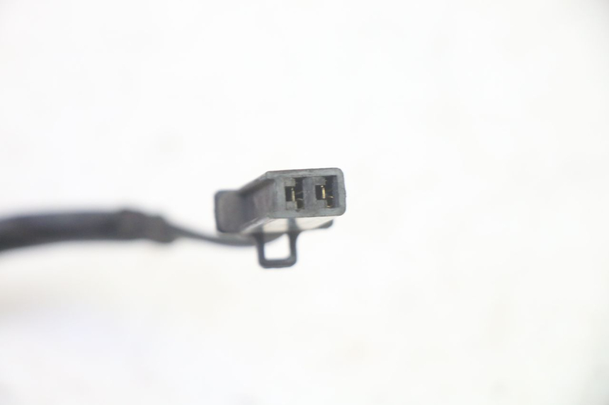 photo de INTERRUPTOR DE LUZ DE FREIO TRASEIRA KYMCO ZING 125 (1997 - 2003) - Outro ângulo de visão