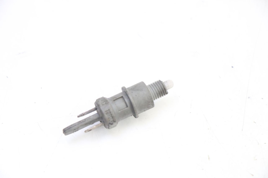 photo de INTERRUPTOR DE LUZ DE FREIO YAMAHA BW'S 100 (1999 - 2002) - Detalhe da peça