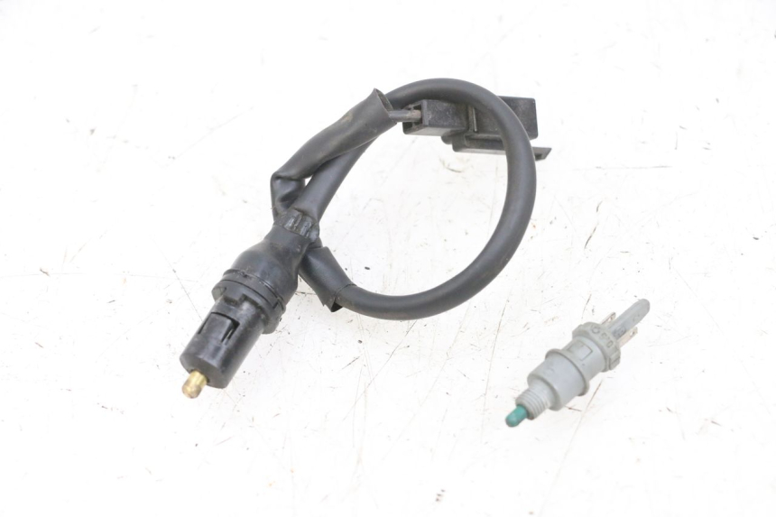 photo de INTERRUPTOR DE LUZ DE FREIO YAMAHA BW'S EASY 50 (2013 - 2016) - Vista principal