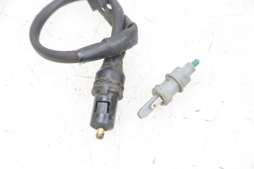 photo de INTERRUPTOR DE LUZ DE FREIO YAMAHA BW'S EASY 50 (2013 - 2016) - Detalhe da peça