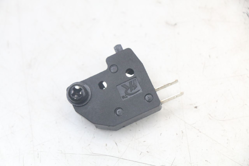 photo de INTERRUPTOR DE LUZ DE FREIO DIREITO KYMCO AGILITY 4T 50 (2018 - 2022) - Vista principal