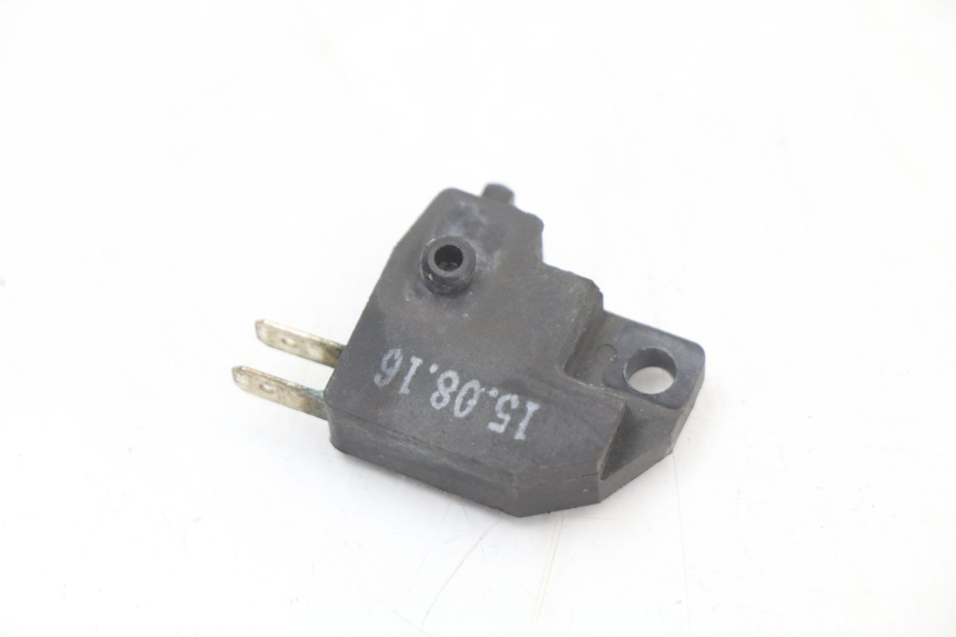 photo de INTERRUPTOR DE LUZ DE FREIO DIREITO KYMCO AGILITY CARRY 50 (2011 - 2020) - Zoom do estado de desgaste
