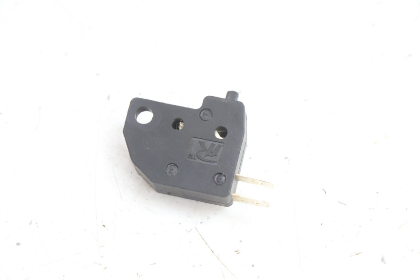 photo de INTERRUPTOR DE LUZ DE FREIO DIREITO KYMCO AGILITY CITY 16P 125 (2015 - 2024) - Vista principal