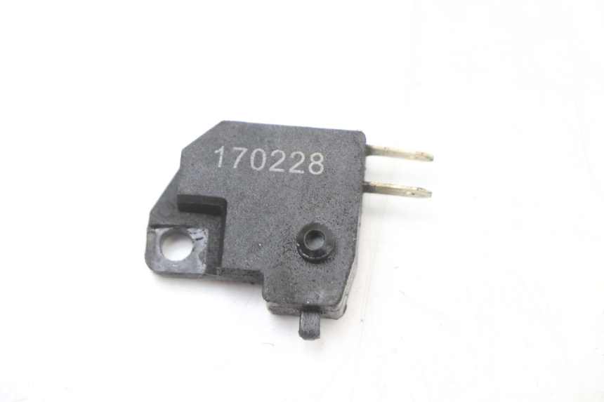 photo de INTERRUPTOR DE LUZ DE FREIO DIREITO KYMCO AGILITY FR 2T 50 (2012 - 2017) - Vista principal