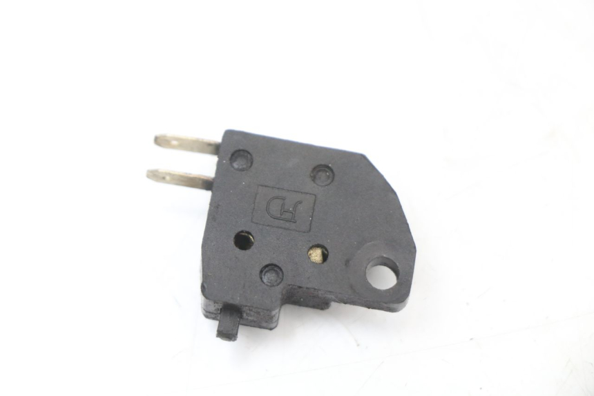 photo de INTERRUPTOR DE LUZ DE FREIO DIREITO KYMCO AGILITY FR 2T 50 (2012 - 2017) - Zoom do estado de desgaste