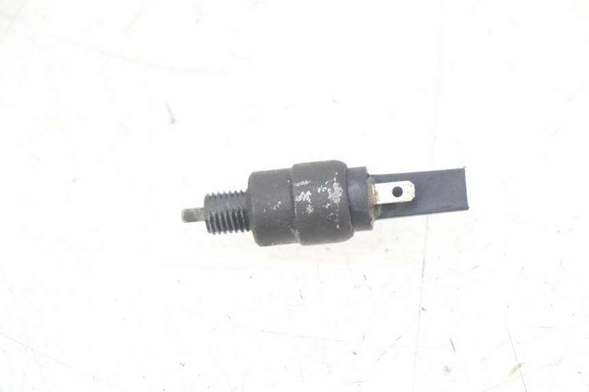 photo de INTERRUPTOR DE LUZ DE FREIO DIREITO APRILIA ATLANTIC 500 (2002 - 2003) - Vista principal