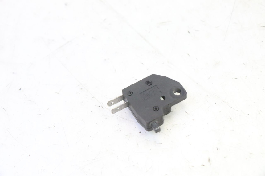 photo de INTERRUPTOR DE LUZ DE FREIO DIREITO MASH BIBOP 2T 50 (2013 - 2018) - Outro ângulo de visão