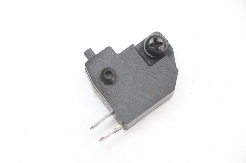 photo de INTERRUPTOR DE LUZ DE FREIO DIREITO TNT MOTOR BOSTON 4T 50 (2018 - 2025) - Detalhe da peça