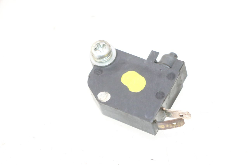 photo de INTERRUPTOR DE LUZ DE FREIO DIREITO SUZUKI BURGMAN 125 (2007 - 2014) - Vista principal