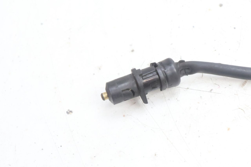 photo de INTERRUPTOR DE LUZ DE FREIO DIREITO YAMAHA BW'S BWS 125 (2010 - 2013) - Zoom do estado de desgaste