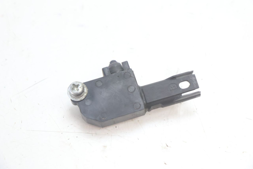 photo de INTERRUPTOR DE LUZ DE FREIO DIREITO BMW C SPORT 650 (2015 - 2021) - Vista principal
