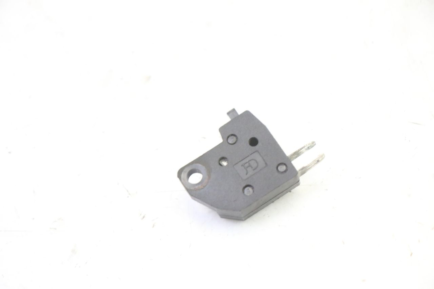 photo de INTERRUPTOR DE LUZ DE FREIO DIREITO ORCAL CAVARO 4T 50 (2019 - 2023) - Vista principal