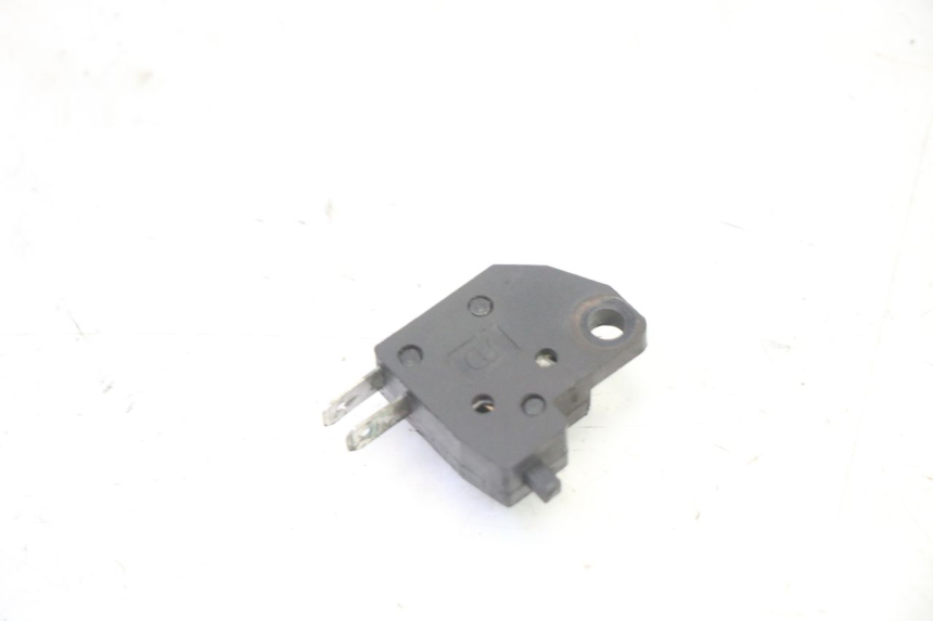 photo de INTERRUPTOR DE LUZ DE FREIO DIREITO ORCAL CAVARO 4T 50 (2019 - 2023) - Detalhe da peça