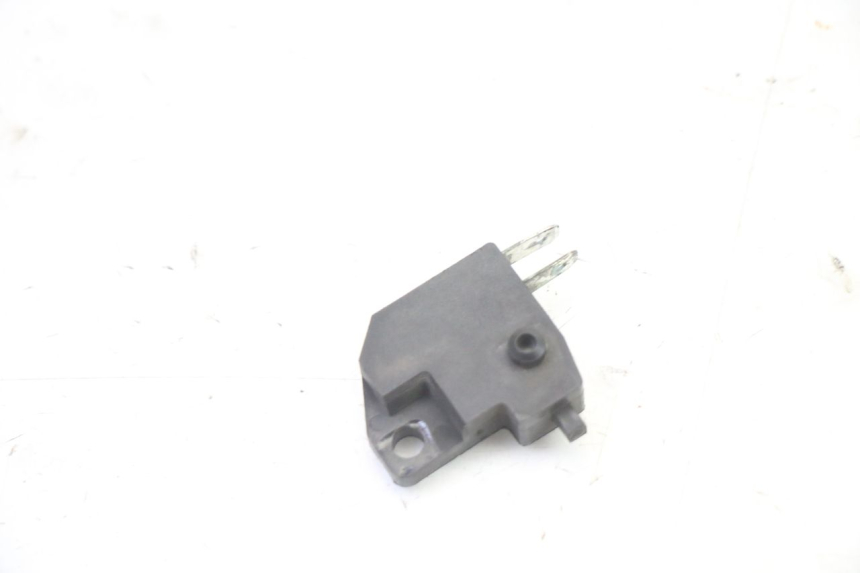 photo de INTERRUPTOR DE LUZ DE FREIO DIREITO ORCAL CAVARO 4T 50 (2019 - 2023) - Outro ângulo de visão