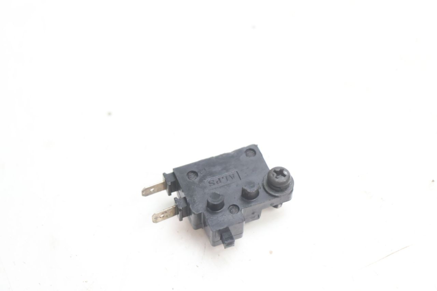 photo de CONTATO DE LUZ DE FREIO DIREITA HONDA CB F HORNET 600 (2005 - 2006) - Detalhe da peça