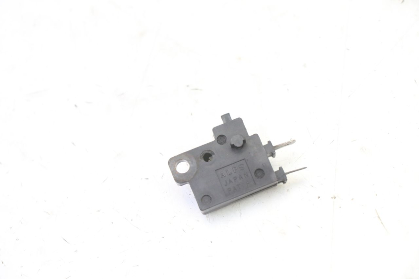 photo de INTERRUPTOR DE LUZ DE FREIO DIREITO HONDA CBR RR FIREBLADE 900 (1992 - 1994) - Vista principal