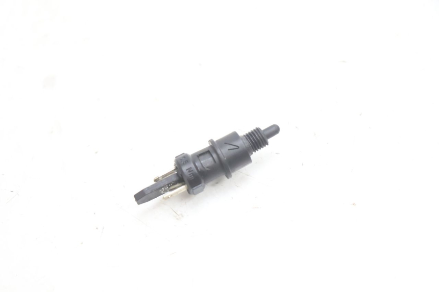 photo de CONTATO DE LUZ DE FREIO DIREITA HM HONDA CRM DERAPAGE RR 50 (2006 - 2017) - Detalhe da peça