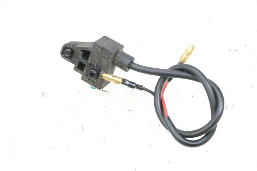 photo de INTERRUPTOR DE LUZ DE FREIO DIREITO SEGWAY NINEBOT E125S 1 (2022 - 2026) - Zoom do estado de desgaste