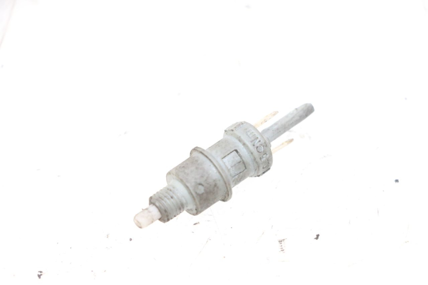 photo de INTERRUPTOR DE LUZ DE FREIO DIREITO PEUGEOT ELYSTAR 50 (2002 - 2014) - Detalhe da peça