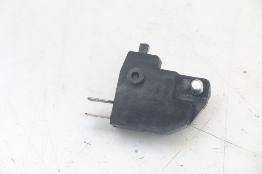 photo de INTERRUPTOR DE LUZ DE FREIO DIREITO KAWASAKI ER-6 ER6 N 650 (2012 - 2016) - Zoom do estado de desgaste