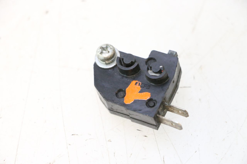 photo de CONTATOR DE LUZ DE FREIO DIREITA KAWASAKI ER-6 ER6 N 650 (2005 - 2009) - Vista principal