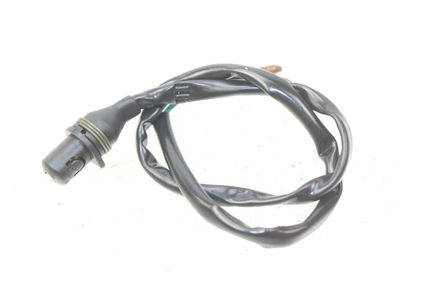photo de INTERRUPTOR DE LUZ DE FREIO DIREITO JM MOTORS EVOLIS 4T 50 (2018 - 2022) - Detalhe da peça