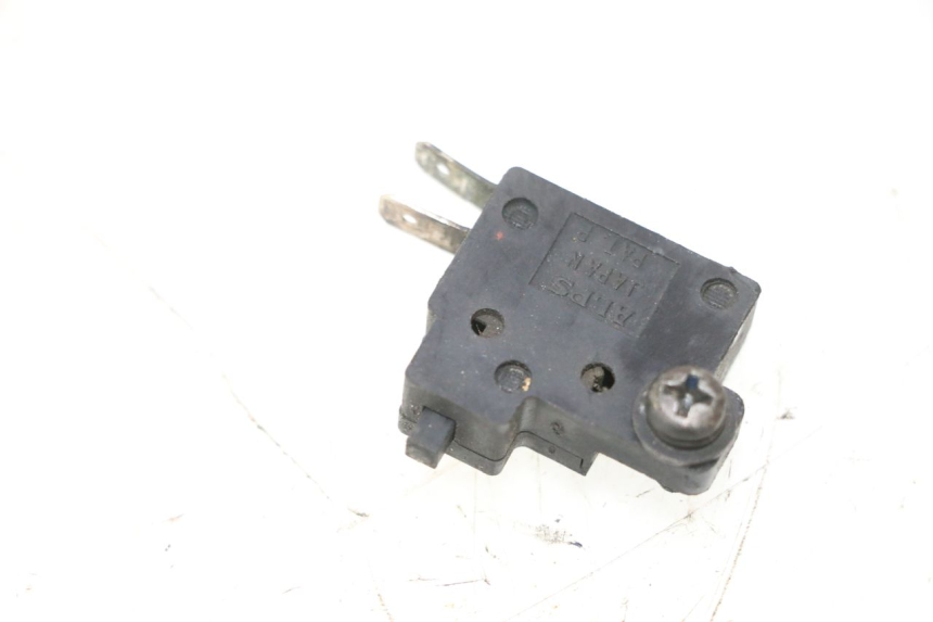 photo de INTERRUPTOR DE LUZ DE FREIO DIREITO HONDA FES PANTHEON 2T 125 (1998 - 2002) - Vista principal