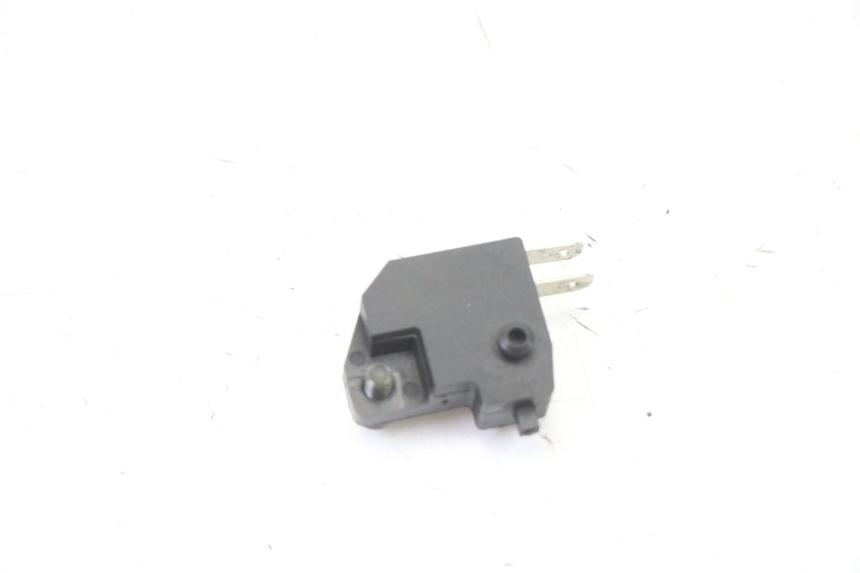 photo de INTERRUPTOR DE LUZ DE FREIO DIREITO SYM FIDDLE 3 III 50 (2014 - 2020) - Outro ângulo de visão