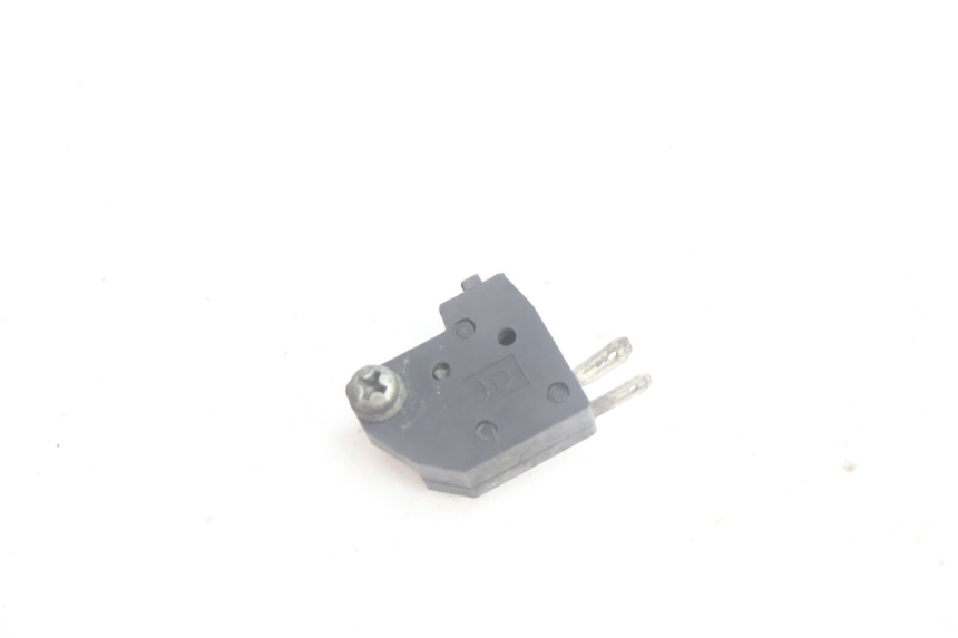 photo de INTERRUPTOR DE LUZ DE FREIO DIREITO SYM FIDDLE 3 III 50 (2014 - 2020) - Vista principal