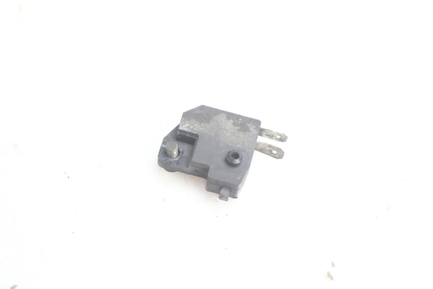 photo de INTERRUPTOR DE LUZ DE FREIO DIREITO SYM FIDDLE 3 III 50 (2014 - 2020) - Outro ângulo de visão