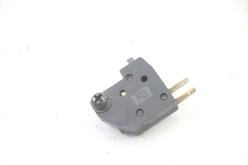 photo de INTERRUPTOR DE LUZ DE FREIO DIREITO SYM FIDDLE 125 (2008 - 2010) - Vista principal