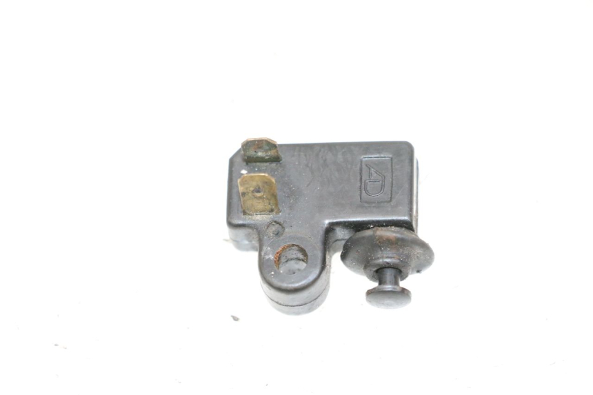 photo de INTERRUPTOR DE LUZ DE FREIO DIREITO YAMAHA FJ 36Y 1100 (1984 - 1985) - Zoom do estado de desgaste