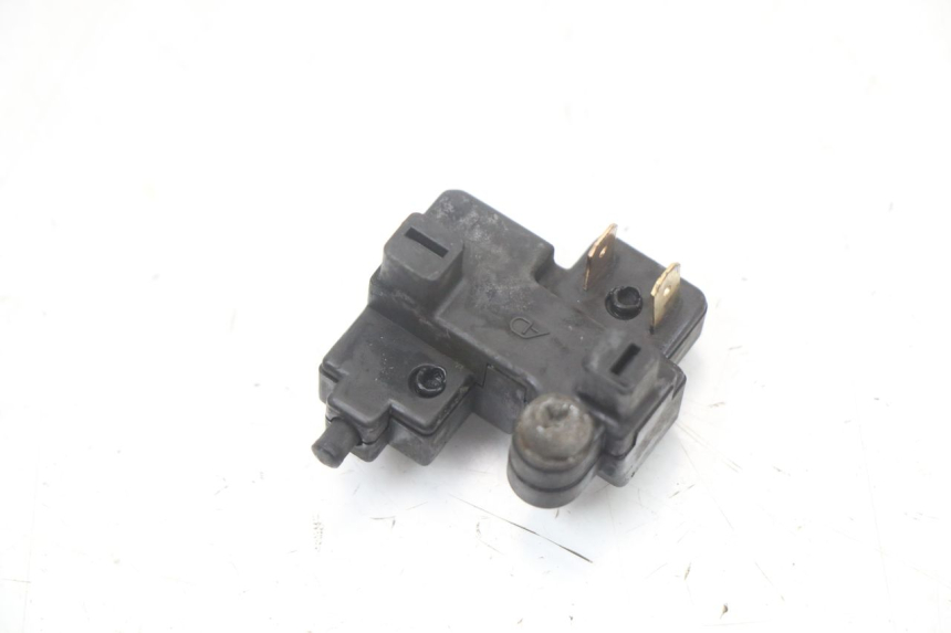 photo de INTERRUPTOR DE LUZ DE FREIO DIREITO YAMAHA FJR ABS 1300 (2006 - 2012) - Vista principal
