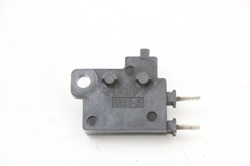photo de INTERRUPTOR DE LUZ DE FREIO DIREITO HONDA FJS SILVER WING SILVERWING 400 (2005 - 2008) - Zoom do estado de desgaste