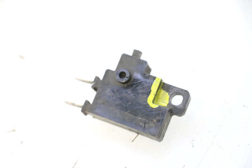 photo de INTERRUPTOR DE LUZ DE FREIO DIREITO HONDA FJS SILVER WING SILVERWING 400 (2005 - 2008) - Vista principal