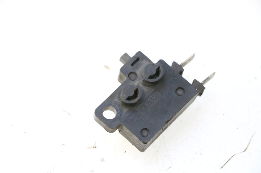 photo de INTERRUPTOR DE LUZ DE FREIO DIREITO HONDA FJS SILVER WING SILVERWING 400 (2005 - 2008) - Detalhe da peça